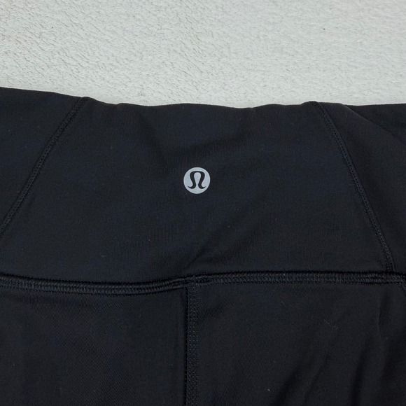 Lululemon P30416 Cropped Black Athletic Pants Mesh Detail on back size 4‎ - Picture 9 of 13